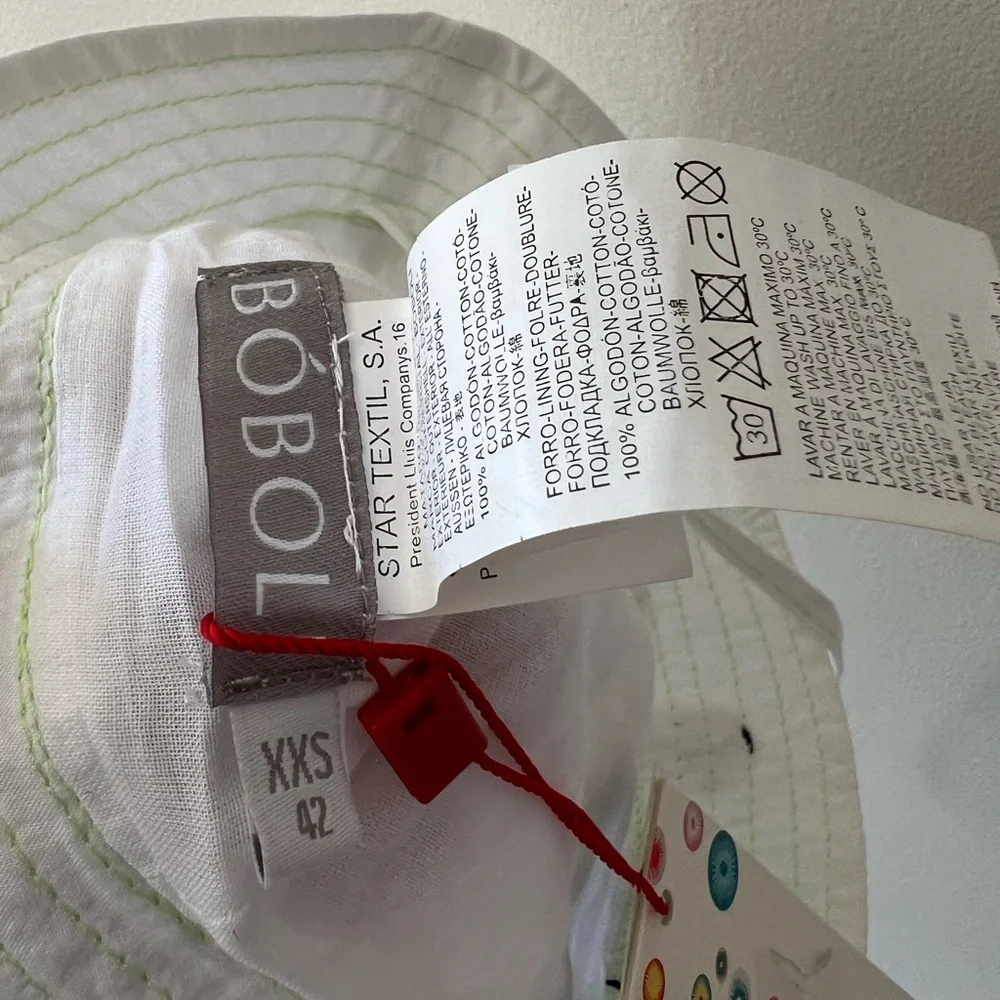 Boboli Baby NWT Infant White Bucket‎ Hat Butterfly With Chin Strap Size XXS